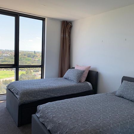 Panoramic Views In Luxurious Brand New Apartment Sidney Dış mekan fotoğraf